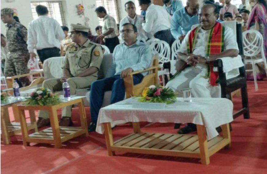 খুমুলুংয়ের একলব্য মডেল আবাসিক বিদ্যালয়ে প্রধানমন্ত্রীর ‘মন কি বাত’ শুনলেন রাজ্যপাল