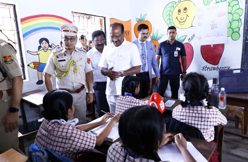 উদয়পুরে তেপানিয়া কলোনী উচ্চবিদ্যালয় এবং দুটি শিশু আবাস পরিদর্শনে রাজ্যপাল
