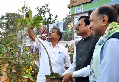 তৃণমূলের সব সাংগঠনিক পদ থেকে ইস্তফা জ্যোতিপ্রিয় মল্লিকের, কারণ হিসেবে জানালেন শারীরিক অসুস্থতা