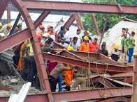 তারাতলায় গুদামের ছাদ ধস: নিহতদের পরিবারকে ২ লক্ষ টাকা ক্ষতিপূরণ ঘোষণা প্রধানমন্ত্রীর