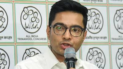 কলকাতা বিমানবন্দরের বাইরে অস্ত্রসহ ব্যক্তি আটক, বাংলার নিরাপত্তা নিয়ে প্রশ্ন অভিষেক বন্দ্যোপাধ্যায়ের