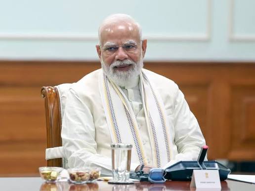 দীর্ঘতম সময়ের নির্বাচিত প্রধানমন্ত্রী হিসেবে মোদিকে অভিনন্দন জানিয়ে প্রস্তাব পাশ কেন্দ্রীয় মন্ত্রিসভার, দাঁড়িয়ে অভিবাদন মন্ত্রীদের