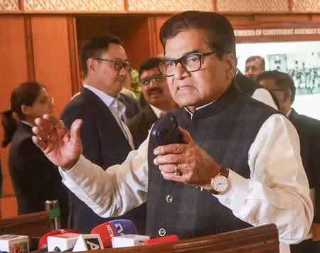 ‘মমতা বন্দ্যোপাধ্যায় যাঁদের আবর্জনা থেকে তুলে এনেছিলেন, তাঁরাই এখন বিশ্বাসঘাতকতা করছেন’: রামগোপাল যাদব
