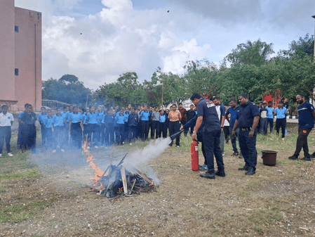 আপদা মিত্র’ প্রকল্পে গুজরাতে প্রশিক্ষিত ৪,৫২৬ স্বেচ্ছাসেবক, ৫০ শতাংশ নারী অংশগ্রহণের লক্ষ্য