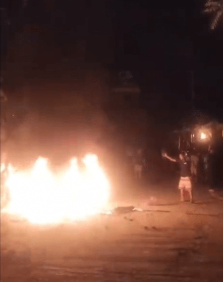 মণিপুরে জঙ্গিবিরোধী অভিযানে বাধা দিতে সেনাপতিতে অসম রাইফেলস শিবিরে হামলা, ভাঙচুর ও অগ্নিসংযোগ