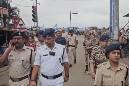 কলকাতা বিমানবন্দরের কাছে নিষেধাজ্ঞা জারি, মোতায়েন সিআরপিএফ; স্থানান্তরের জন্য নির্ধারিত মসজিদে জুমার নামাজের ডাক তৃণমূল নেতার