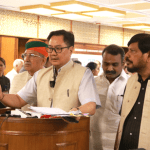 সর্বদলীয় বৈঠক থেকে বিরোধীদের ওয়াকআউট নিয়ে কটাক্ষ এনসিপিআই-এর, ২০ সাংসদের একীভূত হওয়ার নোটিস; সিদ্ধান্তের পক্ষে রিজিজু