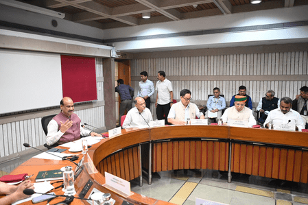বর্ষাকালীন অধিবেশন শুরুর আগে সর্বদলীয় বৈঠক, গুরুত্বপূর্ণ ইস্যুতে আলোচনার আহ্বান লোকসভা স্পিকারের