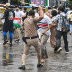 নিট প্রশ্নফাঁসের প্রতিবাদে বিহারের দরভাঙ্গা ও বেগুসরাইয়ে ছাত্র বিক্ষোভে উত্তেজনা, লাঠিচার্জ ও কাঁদানে গ্যাস পুলিশের