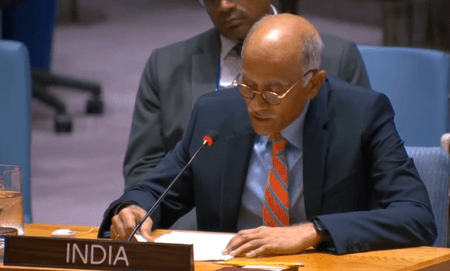 হরমুজ ও বাব-আল-মান্দেবে বাণিজ্যিক জাহাজে হামলার নিন্দা ভারতের, আন্তর্জাতিক জলপথে অবাধ নৌচলাচল দ্রুত পুনরুদ্ধারের দাবি