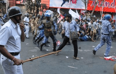 কলকাতায় সিজেপি-বাম ছাত্র-যুব সংগঠনের মিছিলে অশান্তি, ৬টি এফআইআর; আন্দোলনে দুষ্কৃতীদের অনুপ্রবেশের দাবি পুলিশের
