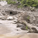 উত্তরাখণ্ডে ভারী বৃষ্টিতে জনজীবন বিপর্যস্ত, চারধাম যাত্রা দু’দিন স্থগিত, স্কুল-আঙ্গনওয়াড়ি বন্ধ