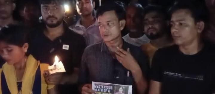 হীরাছড়ায় রহস্যঘেরা তরুণীর মৃত্যু: ন্যায়বিচারের দাবিতে মোমবাতি হাতে মৌন মিছিলে সর্বধর্মের জনগণ