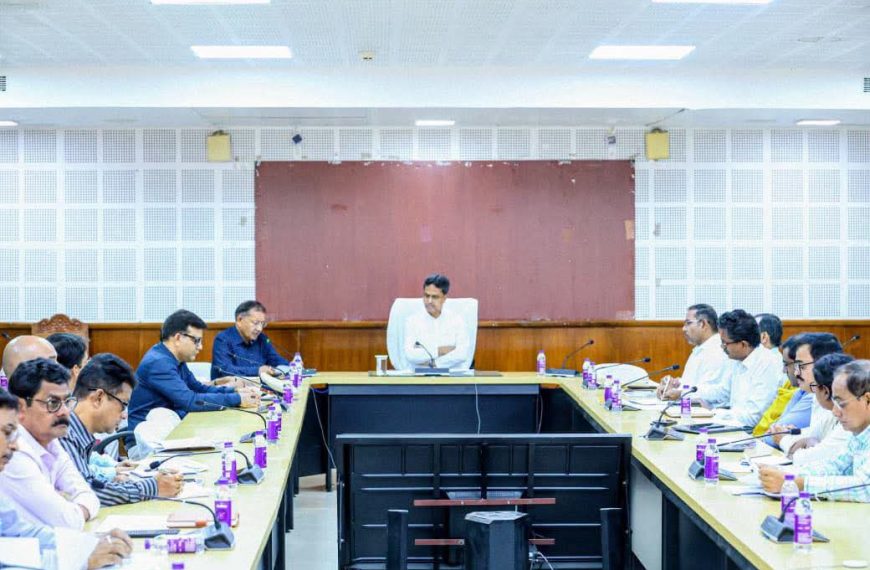 সরকারের সমস্ত দপ্তরগুলিকে সমন্বয়ের মাধ্যমে নিজ নিজ দায়িত্ব পালন করতে হবে: মুখ্যমন্ত্রী