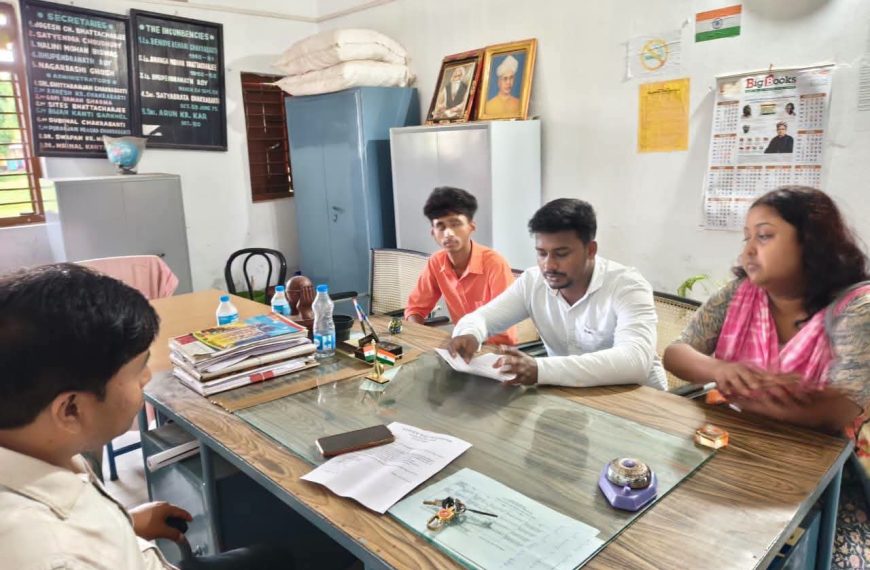 খোয়াই শ্রীনাথ বিদ্যানিকেতন জনজাতি হোস্টেলে খাবারের অনিয়মের অভিযোগ, পরিকাঠামো উন্নয়নের দাবিতে এসএফআই-এর ডেপুটেশন