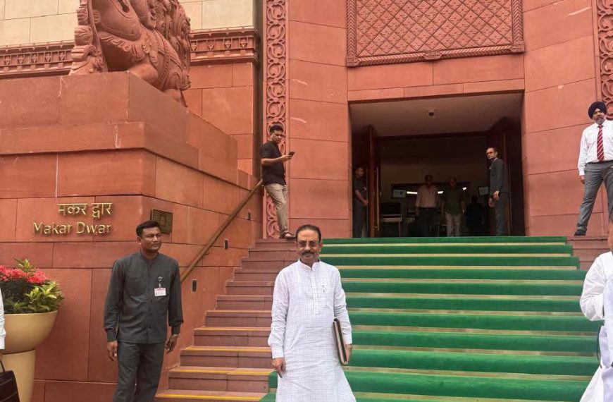 সংসদের বর্ষাকালীন অধিবেশনের প্রথম দিনে উপস্থিত রাজ্যসভার সাংসদ রাজীব ভট্টাচার্য, গণতন্ত্রের স্বার্থে গঠনমূলক আলোচনার প্রত্যাশা