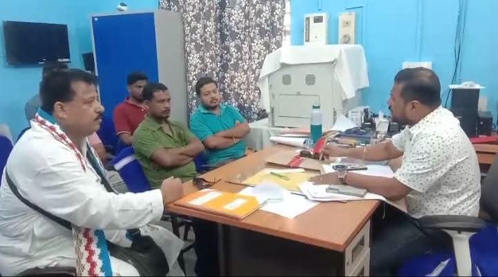 ঊনকোটি জেলা হাসপাতালের পরিষেবা উন্নয়নের দাবিতে মেডিকেল সুপারের সঙ্গে কংগ্রেস প্রতিনিধি দলের সাক্ষাৎ