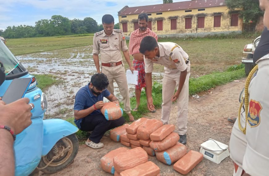 খোয়াইয়ে রুটিন তল্লাশিতে চল্লিশ কেজি শুকনো গাঁজা উদ্ধার, অটোচালক আটক