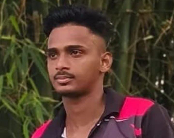 নেশা কারবারের প্রতিবাদ করায় গৃহবধূকে মারধরের অভিযোগ, দেড় বছরের শিশুকে আটকে রাখার দাবি; আমতলী থানায় অভিযোগ
