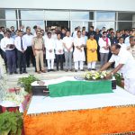 রাষ্ট্রীয় মর্যাদায় শেষ শ্রদ্ধা জানানো হল ত্রিপুরার ডিজিপি অনুরাগ ধনকরকে, আগামীকাল উত্তরপ্রদেশে শেষকৃত্য
