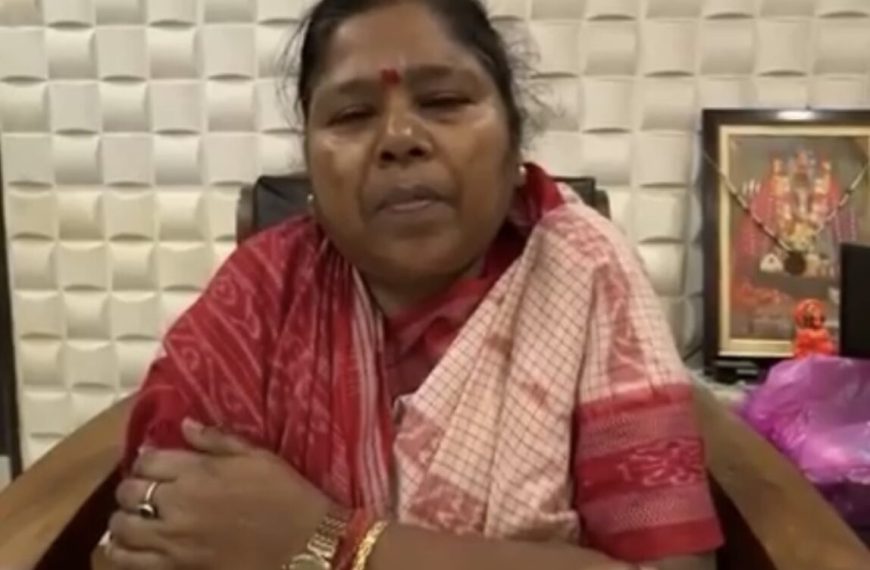 ইপ্সিতার চিকিৎসা নিয়ে গুজবে কান না দেওয়ার আবেদন প্রতিমা ভৌমিকের, আপাতত অর্থ সংগ্রহ না করার আহ্বান