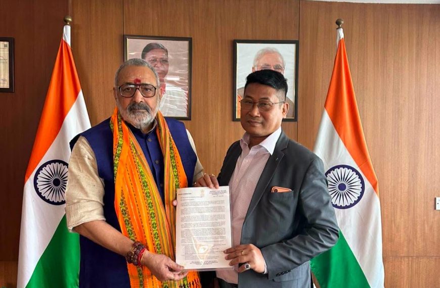 ত্রিপুরার বস্ত্র, হস্তশিল্প ও রেশম শিল্পের উন্নয়নে কেন্দ্রীয় বস্ত্রমন্ত্রীর সঙ্গে বৈঠক বিকাশ দেববর্মার