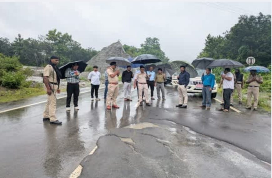 দক্ষিণ ত্রিপুরায় দুর্ঘটনাপ্রবণ সড়কে বিশেষ পরিদর্শন, দ্রুত নিরাপত্তা ব্যবস্থা জোরদারের নির্দেশ