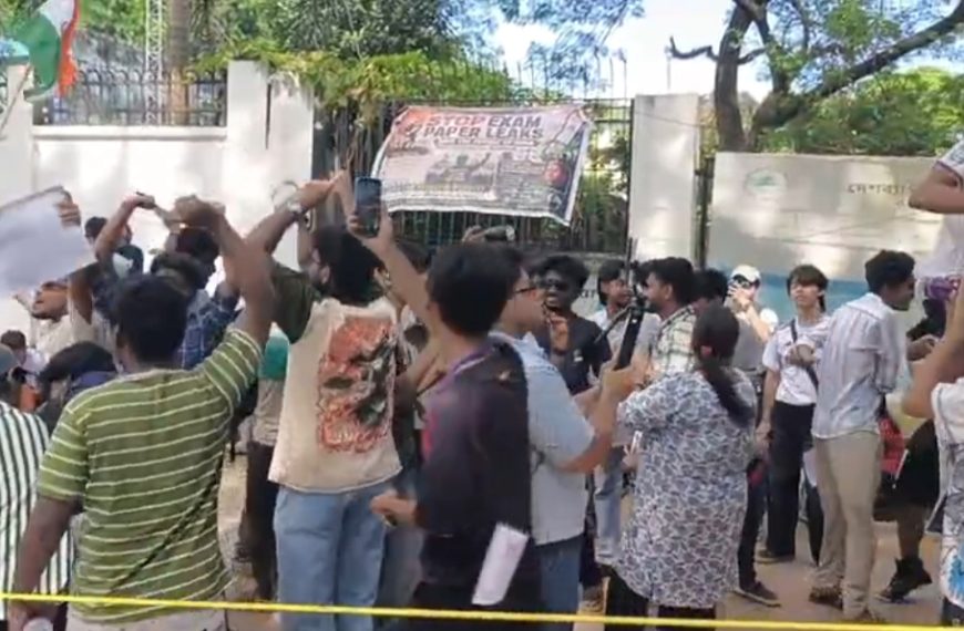 নিট দুর্নীতি ইস্যুতে ধর্মেন্দ্র প্রধানের পদত্যাগ, সার্কিট হাউসে ছাত্র-ছাত্রীদের উল্লাস