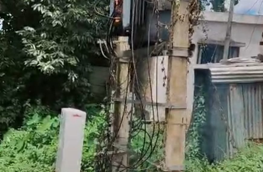 মলয়নগর বাইপাস সংলগ্ন এলাকায় ট্রান্সফরমারে আগুন, অল্পের জন্য বড় দুর্ঘটনা এড়াল দমকল