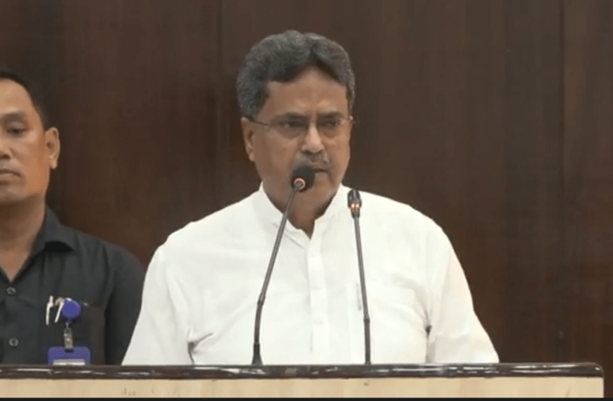 ডঃ শ্যামাপ্রসাদ মুখার্জীর ভাবনাকেই বাস্তবায়ন করছেন প্রধানমন্ত্রী মোদী: মুখ্যমন্ত্রী