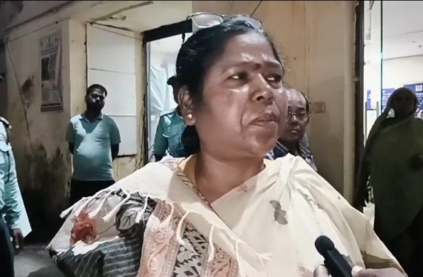 বিজেপির কর্মীরা অনাথ নয়, আক্রান্ত বিজেপি কর্মীকে দেখতে গিয়ে কড়া হুঁশিয়ারি প্রতিমা ভৌমিকের