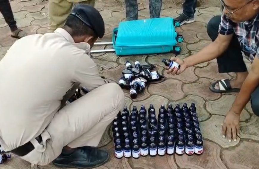 আগরতলা রেলস্টেশনে দুই লক্ষাধিক টাকার নিষিদ্ধ কফ সিরাপ উদ্ধার, আটক এক মাদক কারবারি