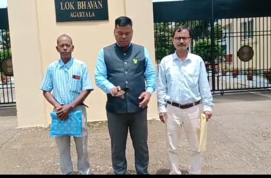 ত্রিপাক্ষিক শান্তিচুক্তি দ্রুত বাস্তবায়নের দাবিতে রাজ্যপালের কাছে স্মারকলিপি জমা দিল আত্মসমর্পণকারী বৈরী সংগঠন এনএলএফটি