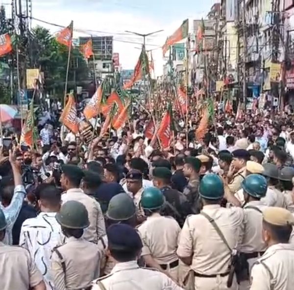 দিল্লির ঘটনাকে কেন্দ্র করে আগরতলায় বিজেপির বিক্ষোভ মিছিল,&hellip;