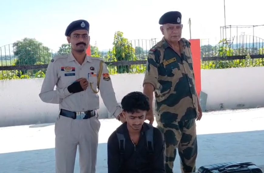 উদয়পুর রেলস্টেশনে ১২ কেজি গাঁজাসহ যুবক আটক, চেন্নাই পাচারের সন্দেহ