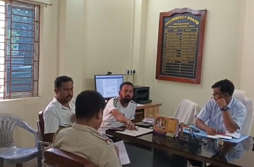 বিশ্রামগঞ্জে দুই ঠিকাদারকে হামলার চেষ্টা, পুলিশের তৎপরতায় রক্ষা; তদন্ত শুরু