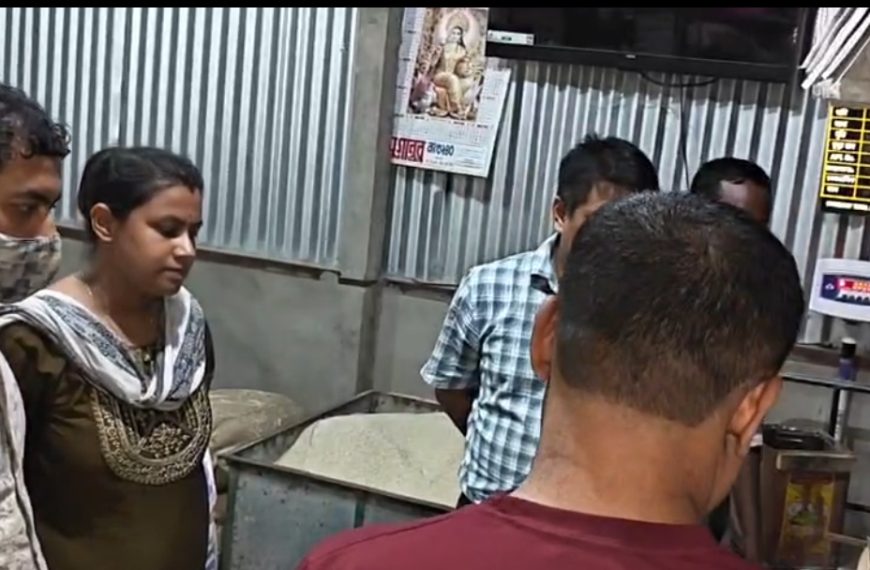 রেশন সামগ্রী আত্মসাতের অভিযোগে তেলিয়ামুড়ায় বিক্ষোভ, তদন্তে নেমে অনিয়মের প্রাথমিক সত্যতা পেল খাদ্য দপ্তর