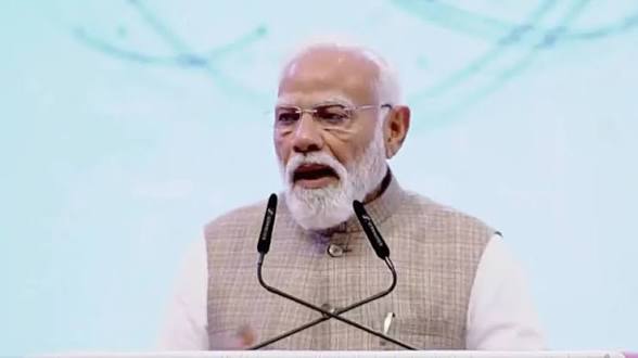 পশ্চিম এশিয়ার সংঘাতজনিত জ্বালানি সংকট কূটনীতি, সঠিক সিদ্ধান্ত ও সম্পদ ব্যবস্থাপনায় সামাল দিয়েছে ভারত: প্রধানমন্ত্রী মোদী