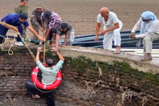 ১৮ ঘণ্টা কুয়োয় আটকে থাকা ব্যক্তিকে উদ্ধার করল এনসিসি দল, মহারাষ্ট্রের ওয়ার্ধায় মানবিক নজির