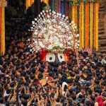 বাহুড়া যাত্রায় পুরীতে লক্ষাধিক ভক্তের ঢল; পাহান্ডি বিজে রীতিতে রথে আরোহন জগন্নাথ, বলভদ্র ও সুভদ্রার
