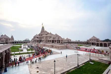রাম মন্দিরের অনুদান সংক্রান্ত অনিয়মের অভিযোগে পুনর্গঠিত এসআইটি, সুপ্রিম কোর্টকে জানাল উত্তরপ্রদেশ সরকার
