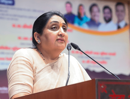 সুনেত্রা পাওয়ারকে নিয়ে কংগ্রেসের মন্তব্যে তীব্র ক্ষোভ এনসিপির, ইন্দিরা গান্ধীর প্রসঙ্গ টেনে পাল্টা আক্রমণ