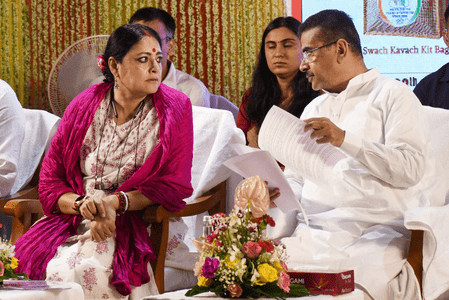 মুখ্যমন্ত্রীর নিরাপত্তা নিয়ে উদ্বেগ প্রকাশ অগ্নিমিত্রা পালের, বুলেটপ্রুফ জ্যাকেট ও জ্যামার-যুক্ত কনভয় ব্যবহারের আবেদন
