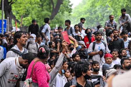 বিক্ষোভকারী তরুণদের ক্ষেত্রে সংযম ও কাউন্সেলিং জরুরি, মন্তব্য সুপ্রিম কোর্টের