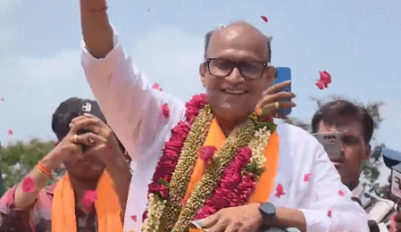 গুজরাটের মঞ্জলপুর উপনির্বাচনে বিজেপির জয়, প্রয়াত যোগেশ প্যাটেলকে বিজয় উৎসর্গ করলেন সতীশ প্যাটেল