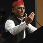 বিশ্ববিদ্যালয় গড়ার সঙ্গে যুক্তদের বাড়িতে তল্লাশি চালিয়ে ‘সাম্প্রদায়িক’ সমর্থকদের তুষ্ট করছে বিজেপি: অখিলেশ যাদব
