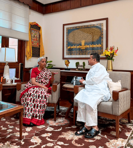 বাংলার চা ও বস্ত্রশিল্প পুনরুজ্জীবনে কেন্দ্রের সর্বাত্মক সহায়তার আশ্বাস, জানালেন মুখ্যমন্ত্রী শুভেন্দু অধিকারী