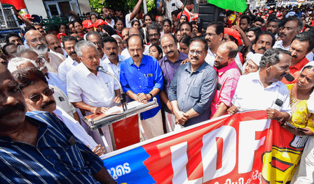 ৯৯ থেকে ৩৫ আসন: সিপিআই(এম)-এর ‘নিশ্চিত জয়’ থেকে কঠিন বাস্তবতায় ফেরা