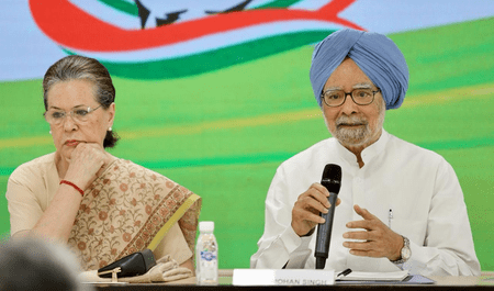 ‘ইতিহাস ড. মনমোহন সিংকে সদয়ভাবেই মনে রাখবে, তিনি ছিলেন অত্যন্ত গুরুত্বপূর্ণ প্রধানমন্ত্রী’: সোনিয়া গান্ধী
