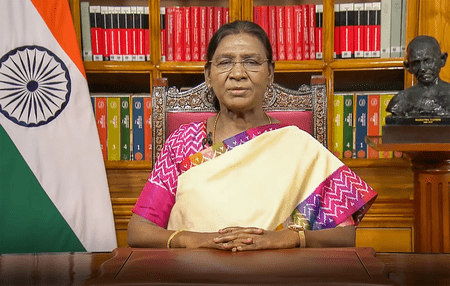 স্বাধীনতা দিবসের প্রাক্কালে নারীশক্তি ও যুবসমাজের সাফল্যের প্রশংসা রাষ্ট্রপতি মুর্মুর